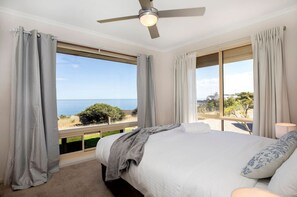 3 bedrooms, desk, iron/ironing board, WiFi