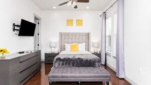 5 bedrooms, iron/ironing board, WiFi, bed sheets