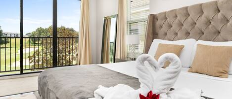 5 bedrooms, iron/ironing board, WiFi, bed sheets