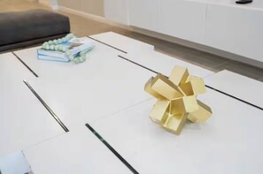 Unclassified image, 2 of 96, button