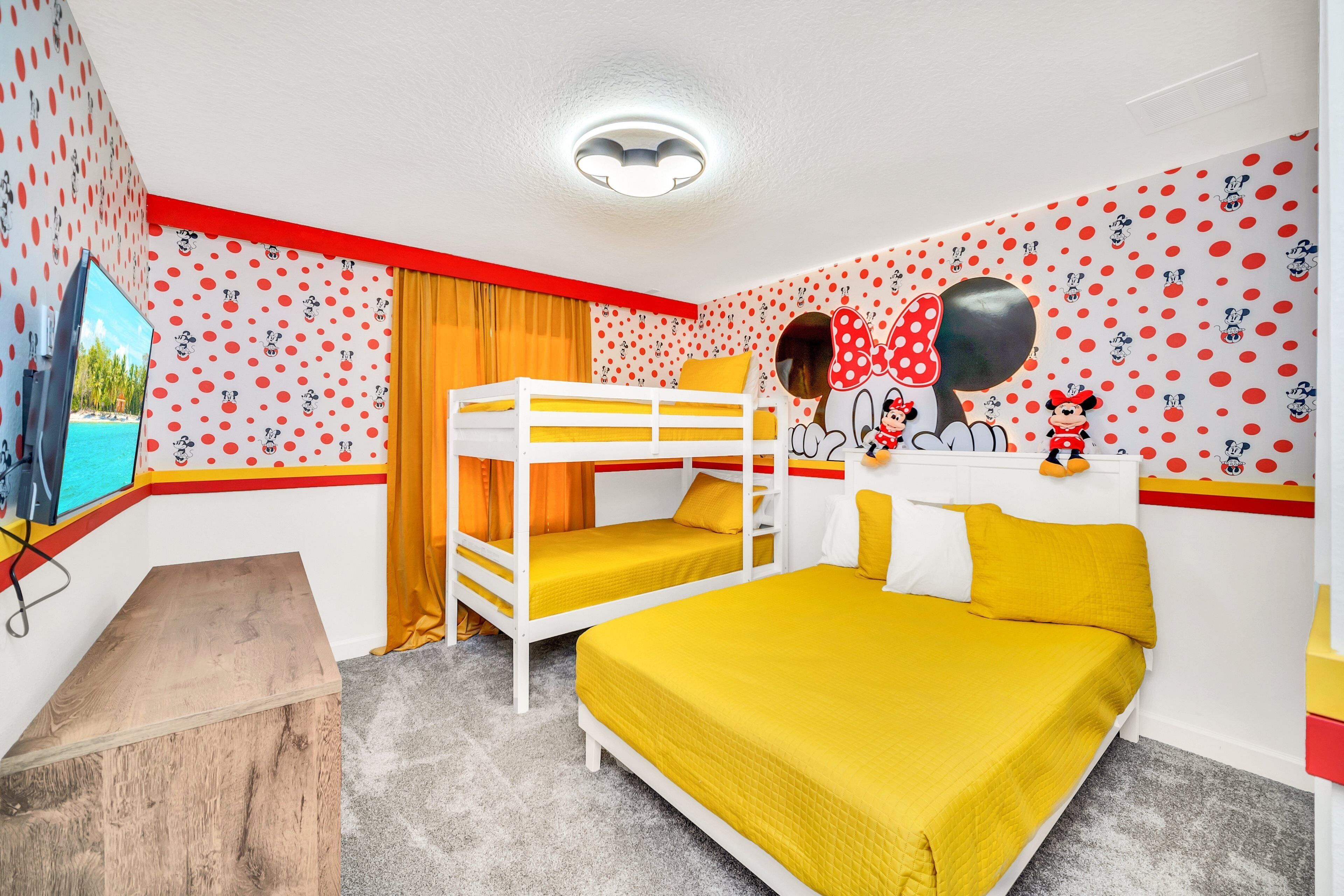 4 室のベッドルーム、 アイロン / アイロン台、WiFi、ベッドシーツ