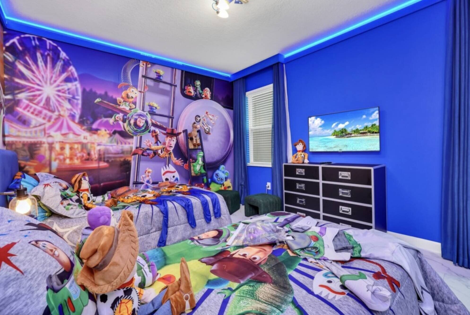 7 bedrooms, iron/ironing board, WiFi, bed sheets
