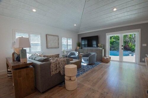 Resort-Style Pool Home in Downtown Delray Beach - 3 minutes from Atlantic Avenue