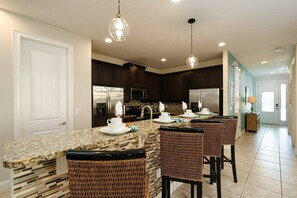 Fridge, microwave, oven, stovetop - Last Minute Disney! Private Pool, Hot Tub, Game Room & Themed Bedrooms. Book Now! #77001 (Orlando)