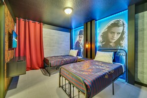 10 habitaciones, tabla de planchar con plancha, wifi y ropa de cama