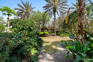 Property grounds - Last Minute Disney Getaway! Luxury Condo with Private Balcony. Book Now! #87723 (Orlando)