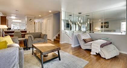 Lake Oswego Home w/ Deck 9 Mi to Downtown Portland