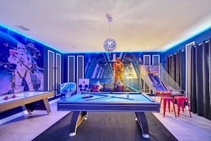 Games room - Last Minute Disney! Private Pool, Hot Tub, Game Room & Themed Bedrooms. Book Now! #92373 (Orlando)