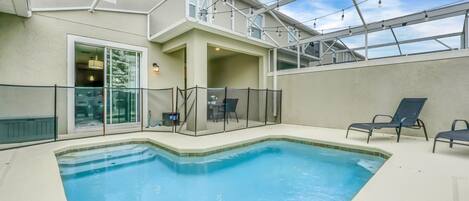 Een verwarmd zwembad