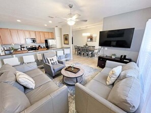 Smart TV - Last Minute Disney Getaway! Private Pool & Themed Bedrooms. Book Now! #92413 (Orlando)