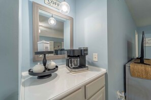 Interior - 9C Amelia Landings, 9C Amelia Landings 2 Bed ~Short Walk to the Beach! (Fernandina Beach)