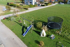 Children's area - Private Farmhouse Escape: Ideal for up to 8 Guests (Matzing)