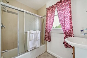 Shower, towels - Paradise On Earth (3-Bedroom Home) with Pool - Pets Allowed by RedAwning (Lake Elsinore)
