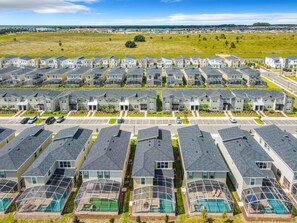 Exterior - Last Minute Disney Getaway! Villa with Private Pool & Hot Tub. Book Now! #107623 (Orlando)