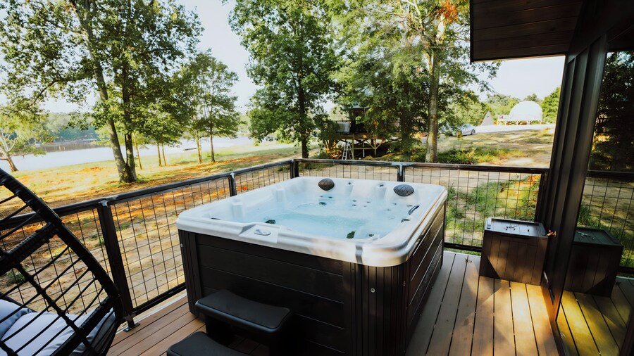 Starlight Haven Weiss Lake