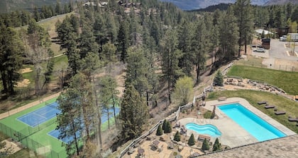 San Juan Escape | 10 mins to Purg | Pool | Views