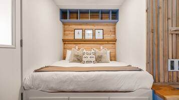 1 slaapkamer, een bureau, gratis wifi, beddengoed