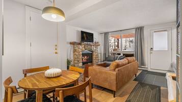 TV connectée, cheminée