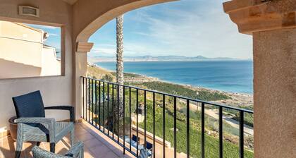 Villa 'Almela's' with Spectacular Sea View, Wi-Fi and Air Conditioning