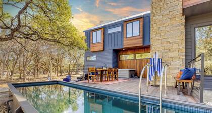 Pool, Hot Tub, Game Room, Fire Pit Luxe & Private 4bdr Maverick by Avantstay