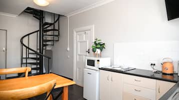 Fridge, microwave, stovetop, toaster