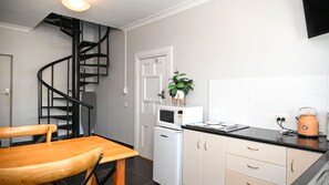 Fridge, microwave, stovetop, toaster