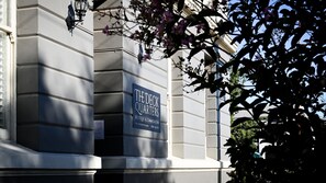 Exterior detail - Deck Quarters - The Loft - Sleeps 2 (Mansfield)