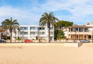 Exterior - Apartment 'Sivella' with Sea View, Wi-Fi and Air Conditioning (Port de Pollença)