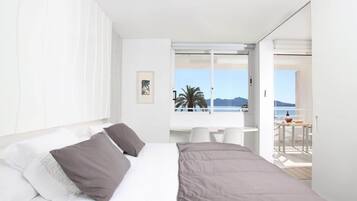 1 sovrum, strykjÀrn/strykbrÀda, gratis wi-fi och sÀngklÀder