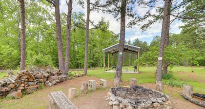 Higden Studio Cottage < 1 Mi to Greers Ferry Lake