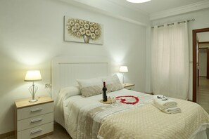 4 habitaciones, tabla de planchar con plancha y wifi gratis
