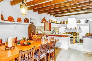 Dining - Country House 'Can Vich' with Private Pool, Wi-Fi and Air Conditioning (Pollensa)