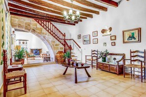 Interior - Country House 'Can Vich' with Private Pool, Wi-Fi and Air Conditioning (Pollensa)