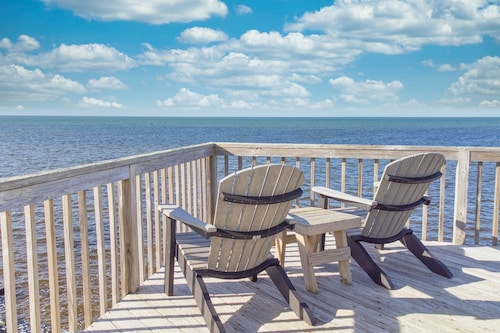 Soundfront Dog Friendly w/ Hot Tub, Private Windsurfing Access, Cmty Ramp & Pool