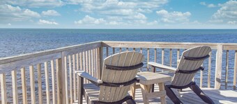 Soundfront Dog Friendly w/ Hot Tub, Private Windsurfing Access, Cmty Ramp & Pool