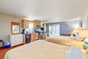 Iron/ironing board, Internet, bed sheets - Golf-adjacent condo with balcony, arcade, & playground (Wisconsin Dells)