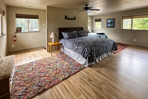 1 bedroom, iron/ironing board, internet, bed sheets - Coastal acreage with wrap-around deck & furnished patio - great location (Ilwaco)