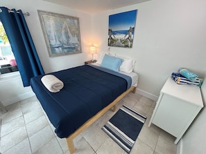 3 bedrooms, iron/ironing board, free WiFi, bed sheets - Cortez Beach Retreat "Poolside" - $150,000 Pool + Hot Tub, Dog-friendly (Bradenton Beach)