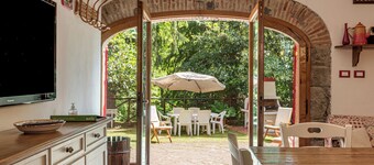 Holiday Home 'Il Ricavo' with Mountain View, Private Garden and Wi-Fi