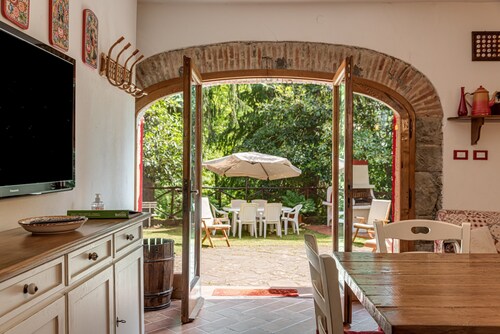 Holiday Home 'Il Ricavo' with Mountain View, Private Garden and Wi-Fi