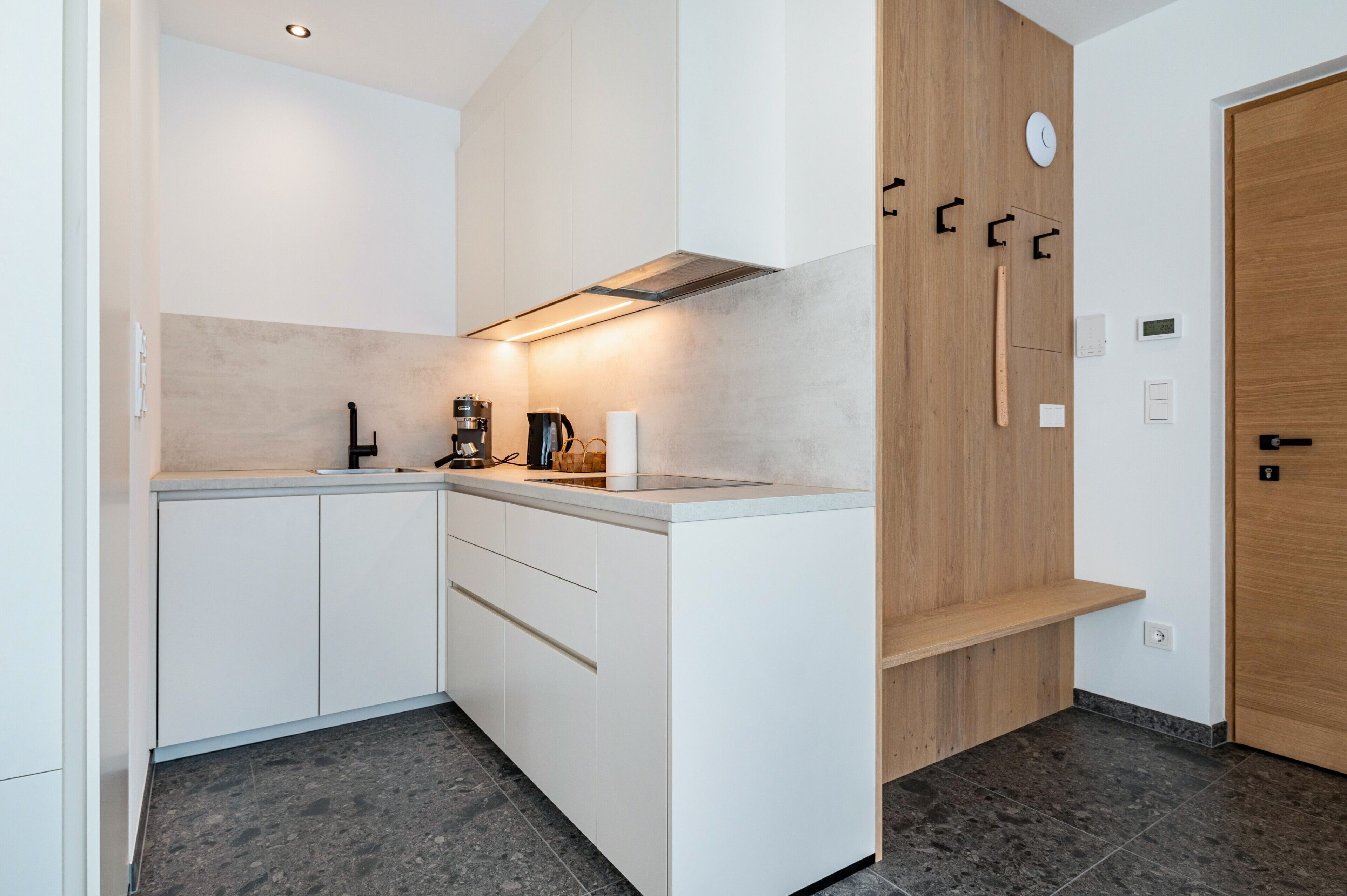 Refrigerador, horno, placa de cocina, lavavajillas