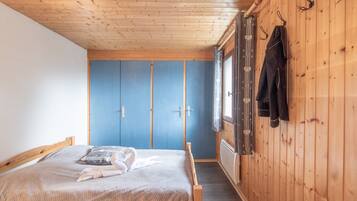 2 bedrooms, free WiFi