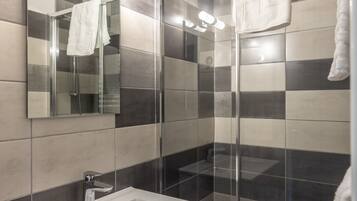 Dusche, Haartrockner