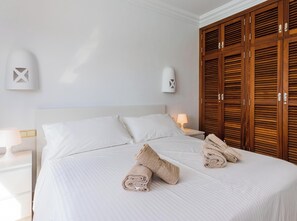 3 habitaciones, tabla de planchar con plancha y wifi gratis 