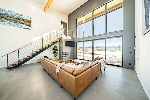 TV, fireplace, video games, offices