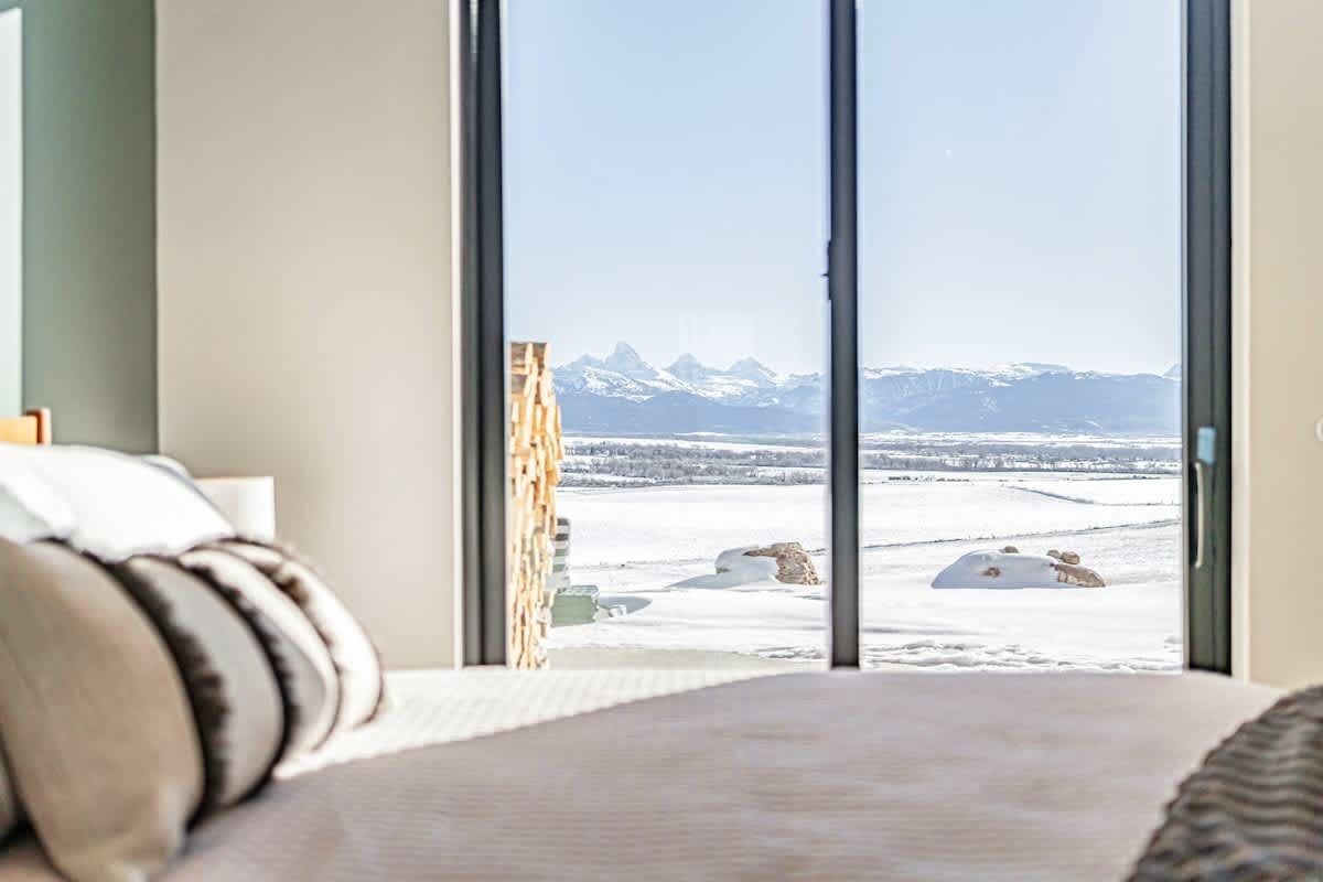 4 bedrooms, iron/ironing board, travel crib, WiFi