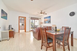 Dining - Apartment 'Casa Clare' with Mountain View, Shared Pool and Wi-Fi (Frigiliana)