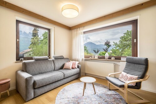 Apartment 'Villa Pinie 2' with Mountain View, Private Terrace and Wi-Fi