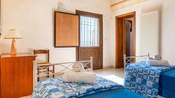 3 chambres, fer et planche Ă  repasser, Wi-Fi gratuit, draps fournis