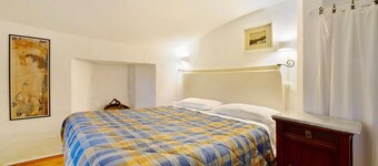 Apartment 'Cascina Des Religieuses - Tilleul' with Mountain View, Private Terrace and Wi-Fi